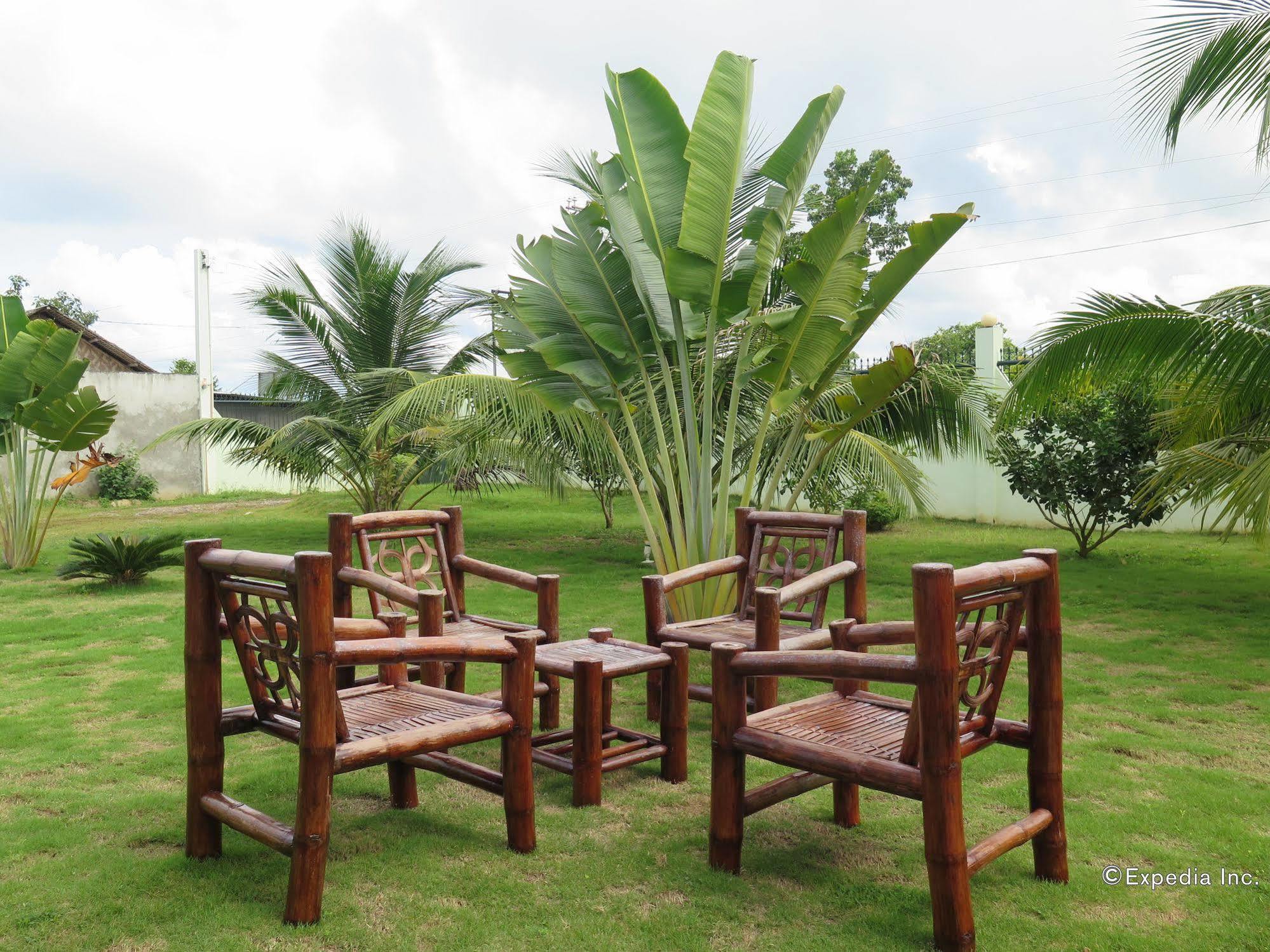 Oasi Fiore Bed & Breakfast Panglao Bagian luar foto