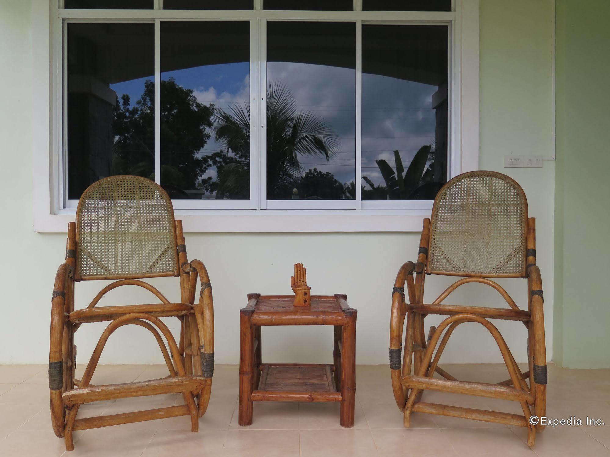 Oasi Fiore Bed & Breakfast Panglao Bagian luar foto