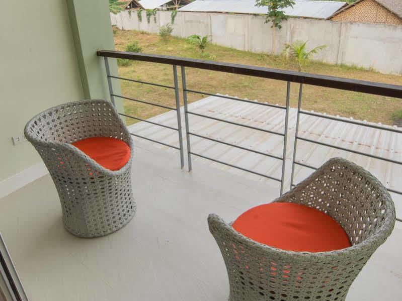 Oasi Fiore Bed & Breakfast Panglao Bagian luar foto
